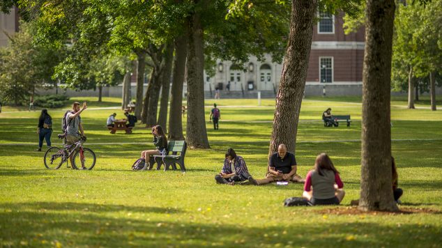 Students on the mall